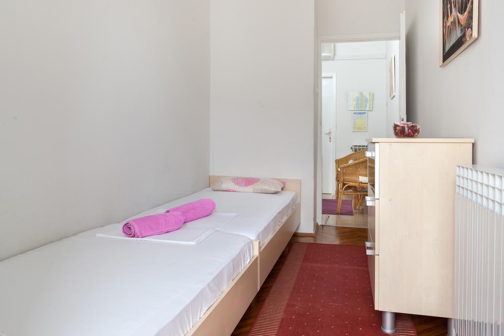 Apartment Nevia Makarska Oda fotoğraf